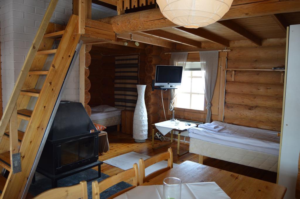 Peurasuvanto Moekit & Camping Екстер'єр фото